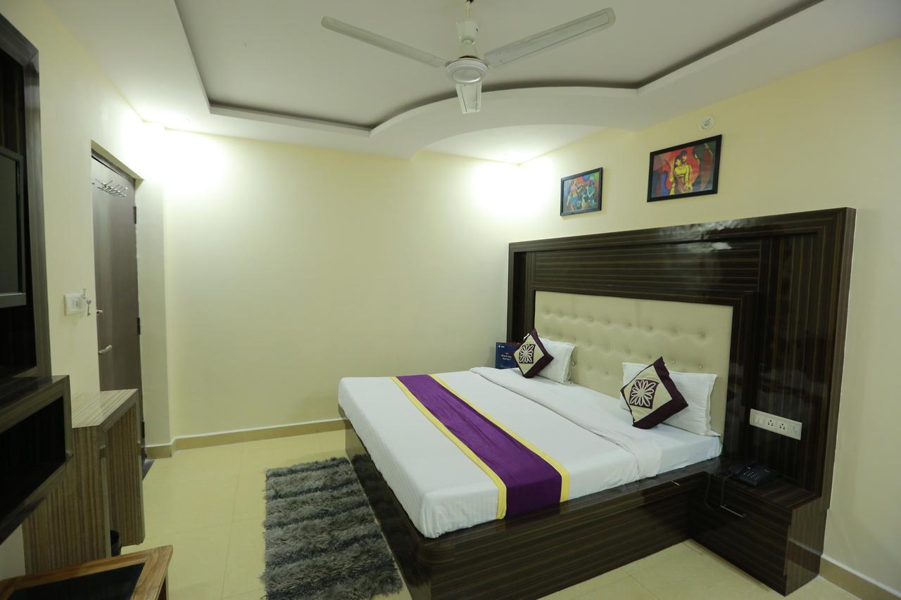 OYO 8883 Hotel Comfort Zone Lucknow Eksteriør bilde
